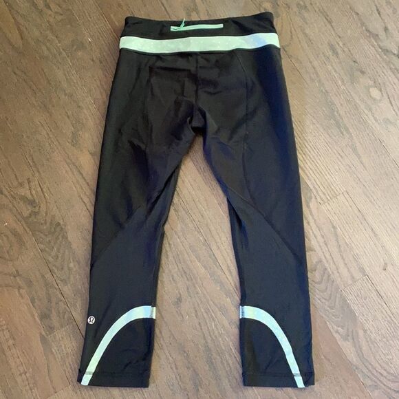 LULULEMON RUN Inspire Crop II Mesh Panel Legging - Picture 2 of 9